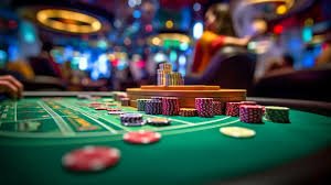 Luxury Casino Breakdown UK: Bonuses, Player Programs plus Actual Payment Processing